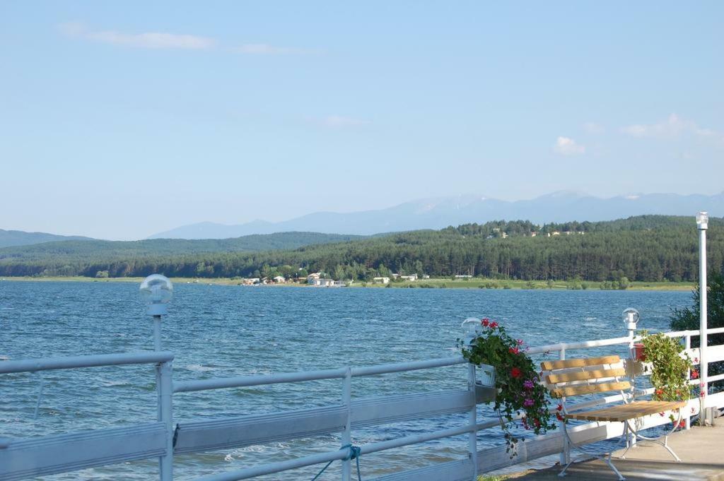 Комплекс Белите Къщи Shtarkelovo Gnezdo Luaran gambar